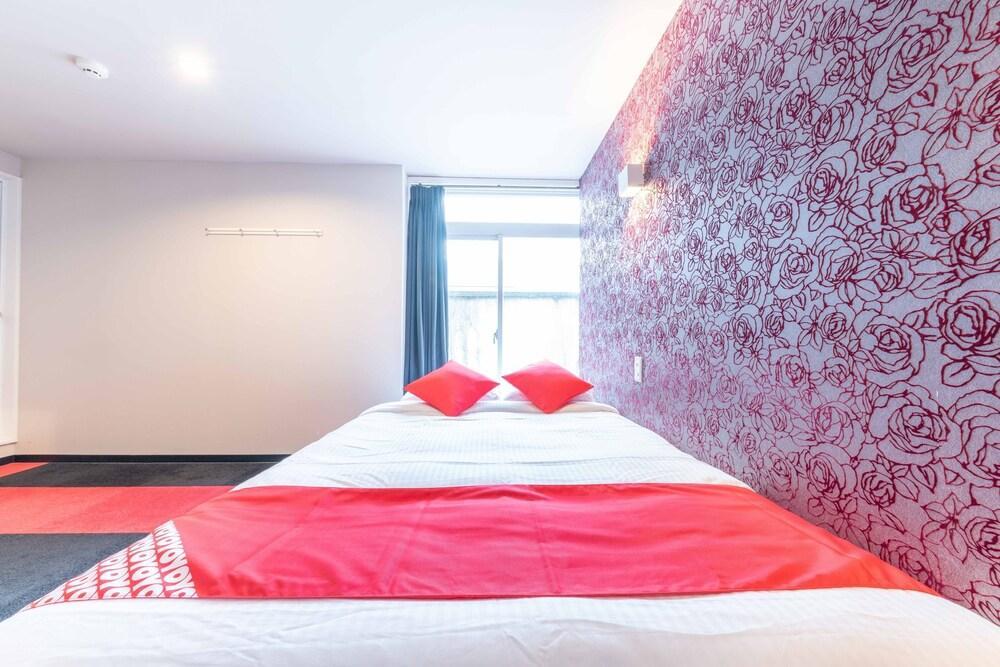 Art Inn Namba Осака Екстериор снимка