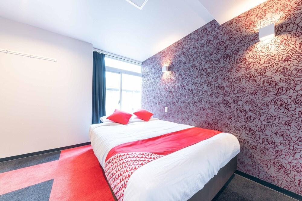 Art Inn Namba Осака Екстериор снимка