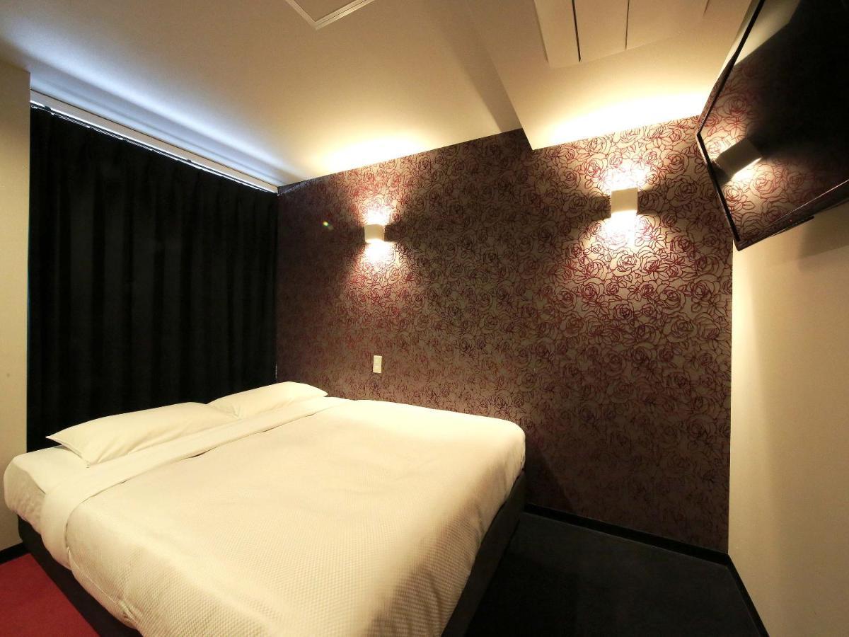Art Inn Namba Осака Екстериор снимка